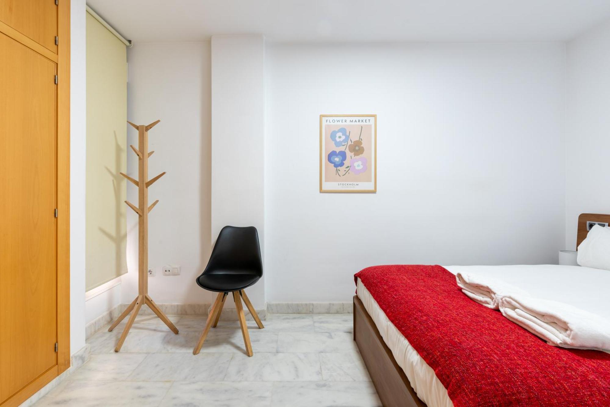 Wintowinrentals Quiet Apartment, Good Location, Free Parking Málaga Kültér fotó