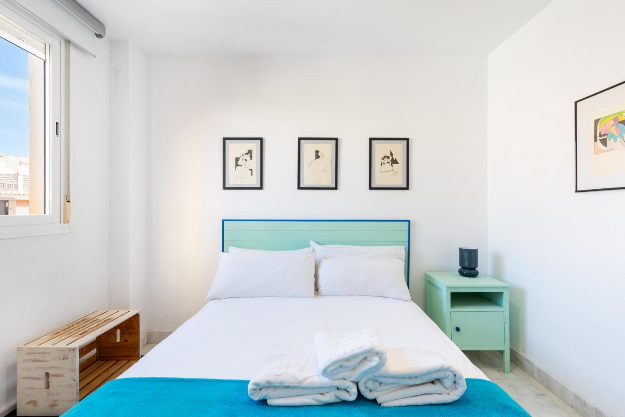 Wintowinrentals Quiet Apartment, Good Location, Free Parking Málaga Kültér fotó