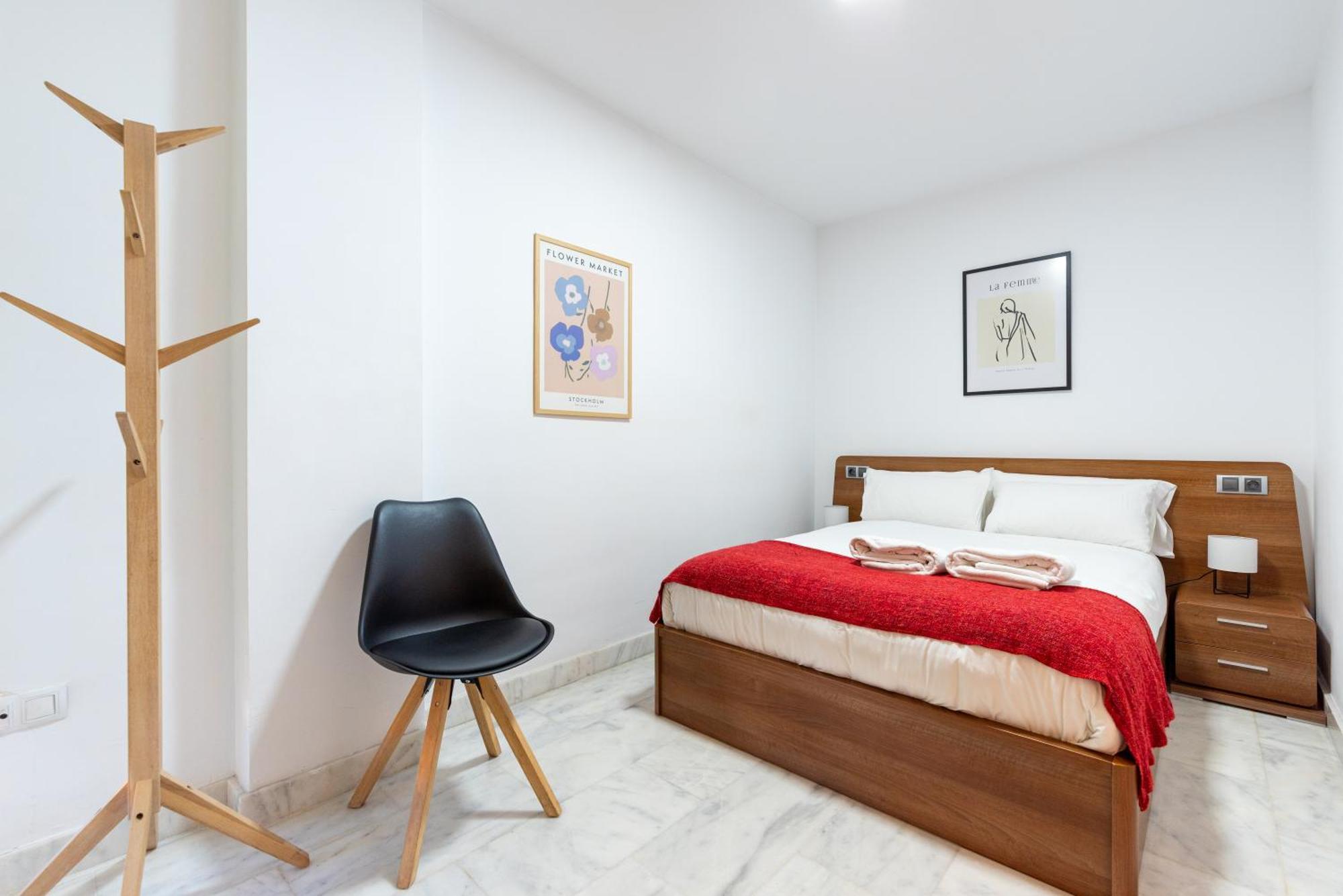 Wintowinrentals Quiet Apartment, Good Location, Free Parking Málaga Kültér fotó
