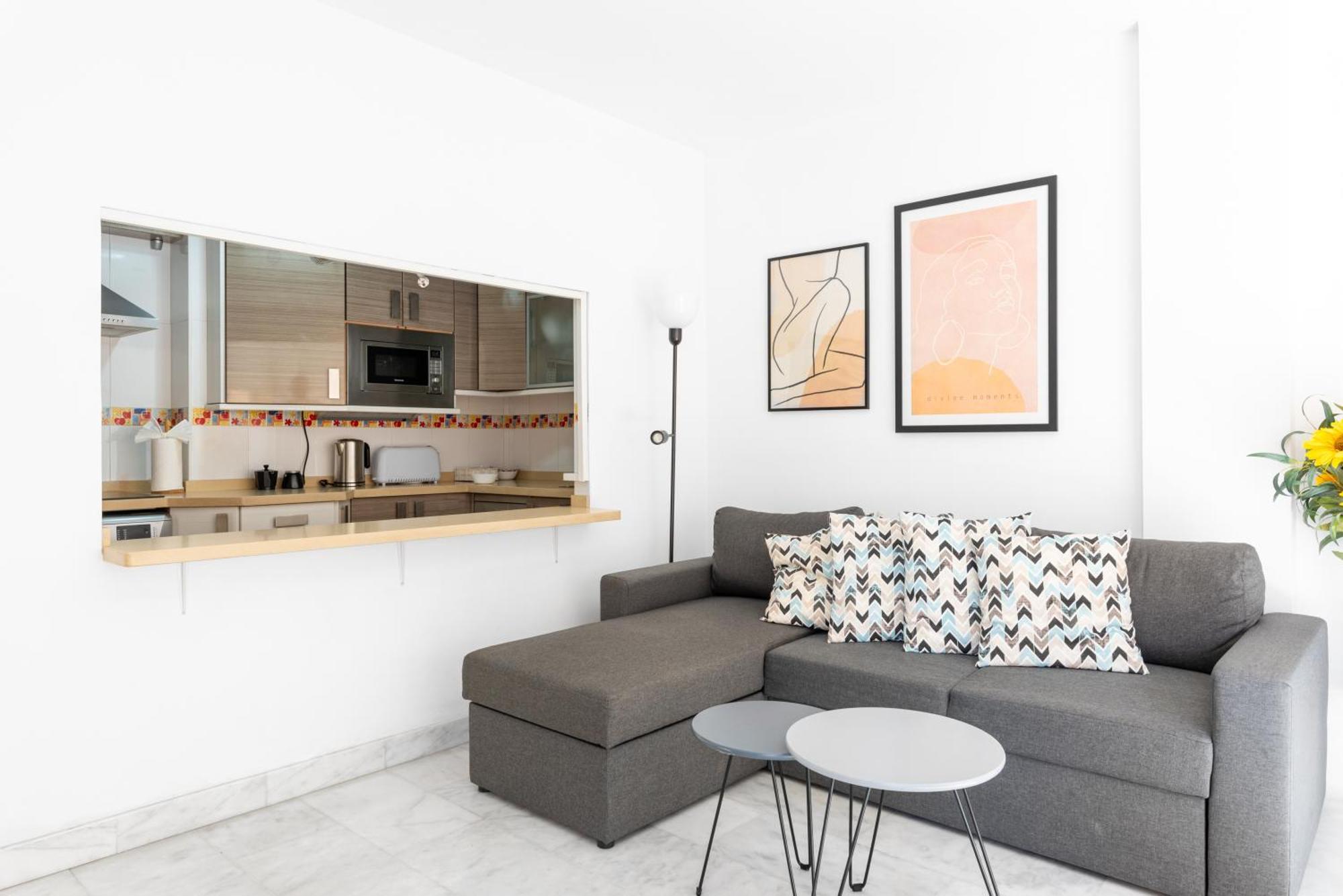 Wintowinrentals Quiet Apartment, Good Location, Free Parking Málaga Kültér fotó