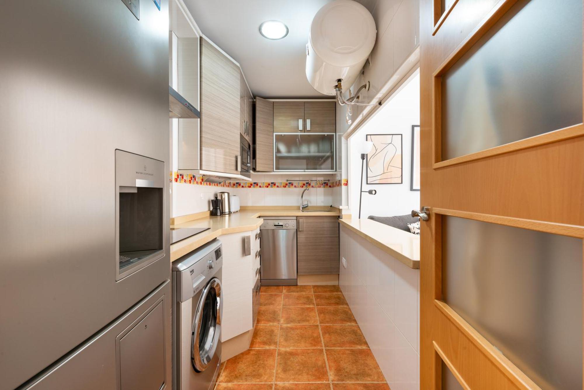 Wintowinrentals Quiet Apartment, Good Location, Free Parking Málaga Kültér fotó